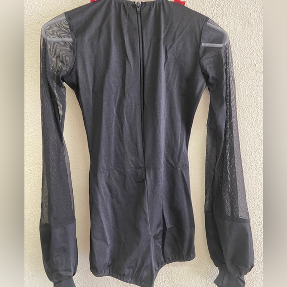 New rose leotard - Picture 3 of 3